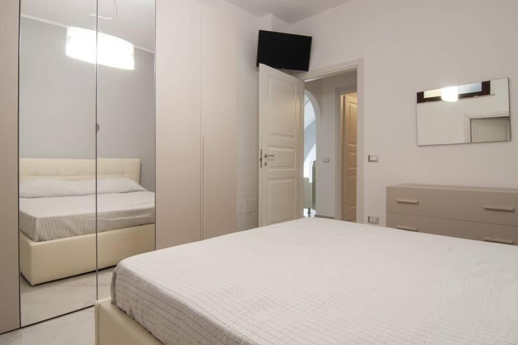 Hh Selection Emiro Villa Lascari Eksteriør bilde
